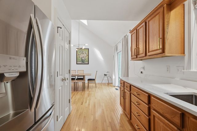 90 Carrington Ln 90, Uxbridge, MA 01569