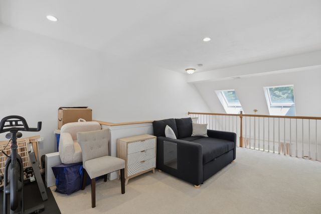 90 Carrington Ln 90, Uxbridge, MA 01569