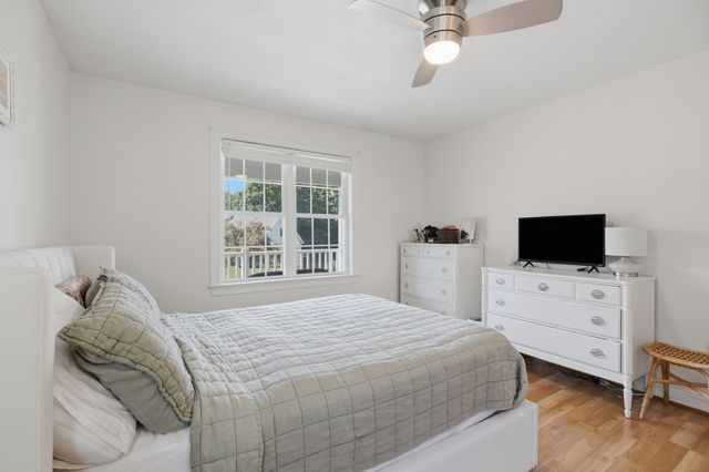90 Carrington Ln 90, Uxbridge, MA 01569
