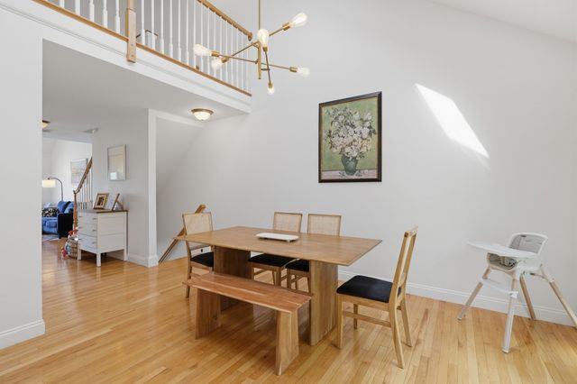 90 Carrington Ln 90, Uxbridge, MA 01569