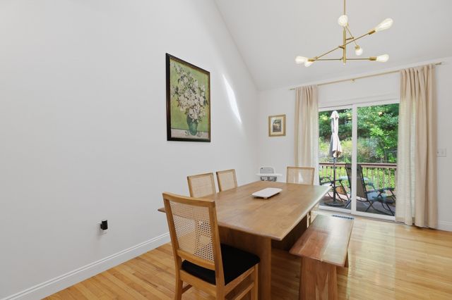 90 Carrington Ln 90, Uxbridge, MA 01569