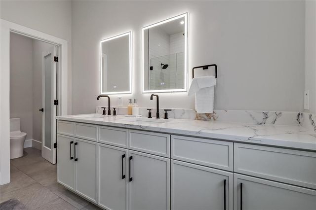 1111 W Annie ST, Austin, TX 78704