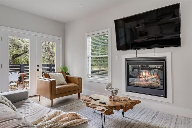 1111 W Annie ST, Austin, TX 78704