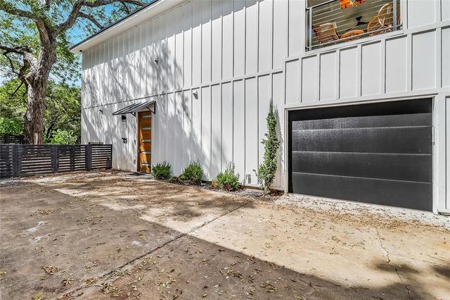 1111 W Annie ST, Austin, TX 78704