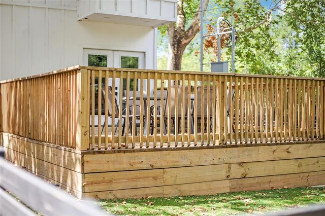1111 W Annie ST, Austin, TX 78704