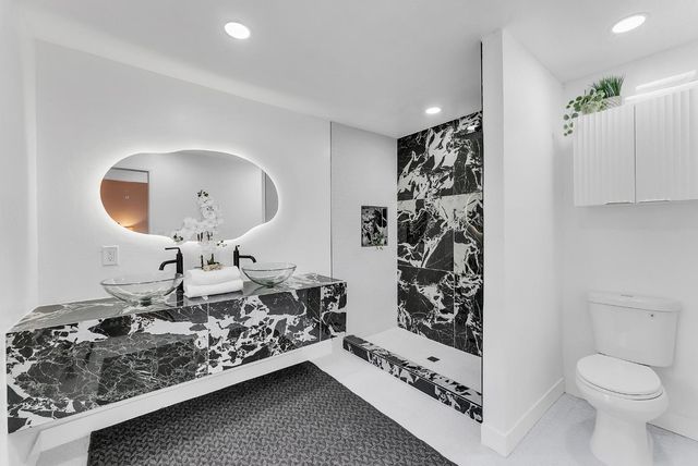 3931 60th St, Sacramento, CA 95820