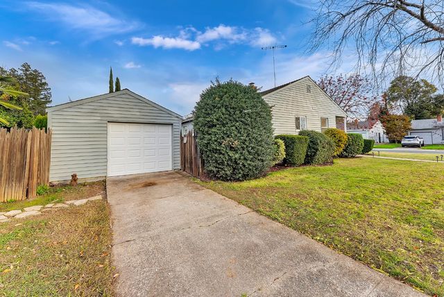 3931 60th St, Sacramento, CA 95820