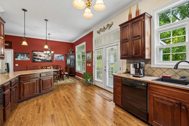 25002510 Chimney Springs Rd, Cookeville, TN 38506