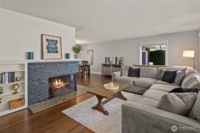 541 NE 130th Street, Seattle, WA 98125