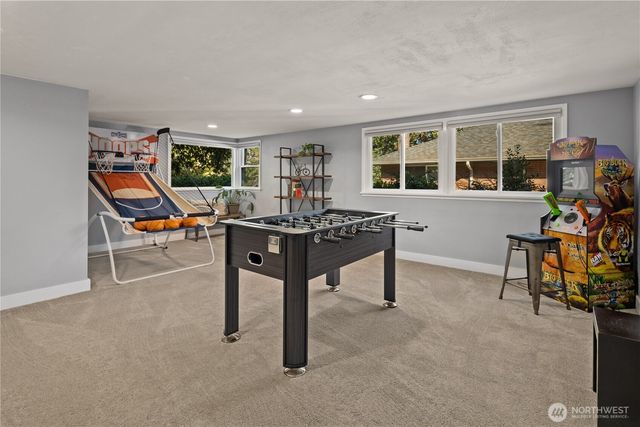 541 NE 130th Street, Seattle, WA 98125