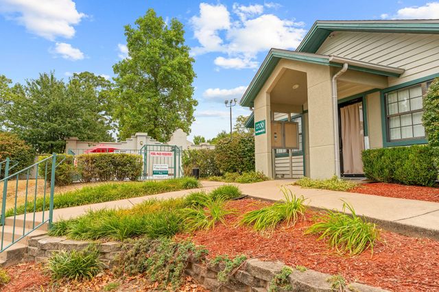 2700 Green Mountain Drive 1, Branson, MO 65616