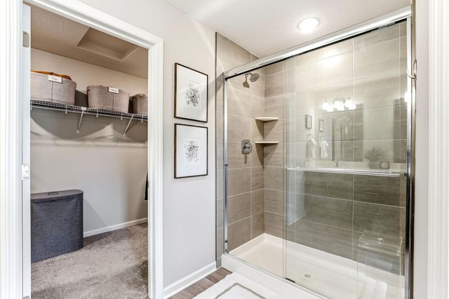 14480 Twin Lakes Circle, Burnsville, MN 55306