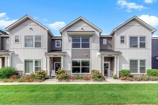 14480 Twin Lakes Circle, Burnsville, MN 55306