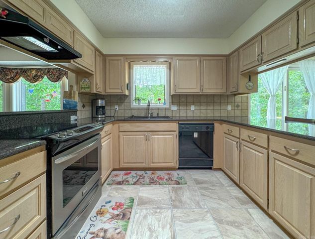 2 Meseta Lane, Hot Springs Village, AR 71909