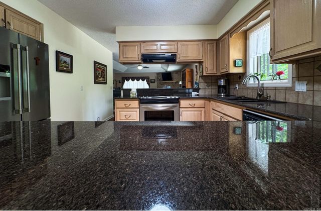 2 Meseta Lane, Hot Springs Village, AR 71909