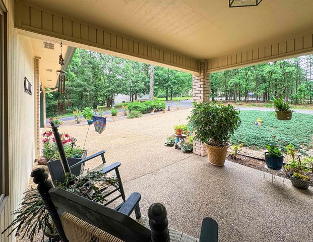 2 Meseta Lane, Hot Springs Village, AR 71909