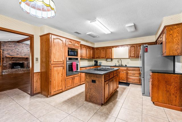 11 Evert Court, Little Rock, AR 72210