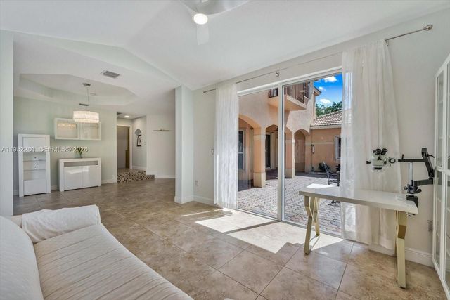 9057 SW 161st Terrace, Palmetto Bay, FL 33157