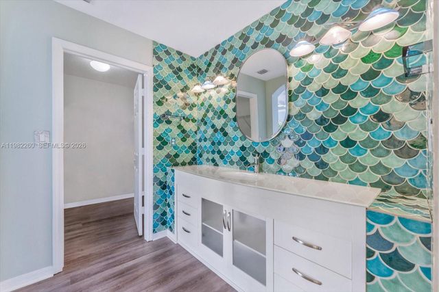 9057 SW 161st Terrace, Palmetto Bay, FL 33157