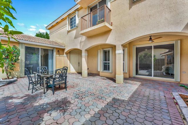9057 SW 161st Terrace, Palmetto Bay, FL 33157