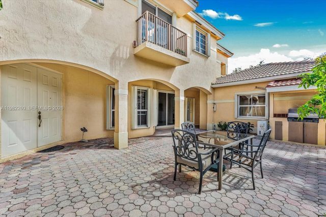 9057 SW 161st Terrace, Palmetto Bay, FL 33157