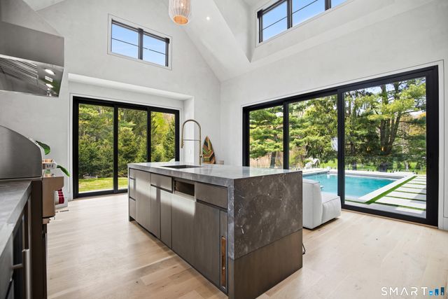 259 Frogtown Road, New Canaan, CT 06840