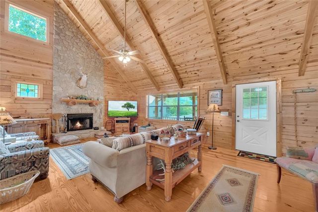 122 Sky High Drive, Blairsville, GA 30512