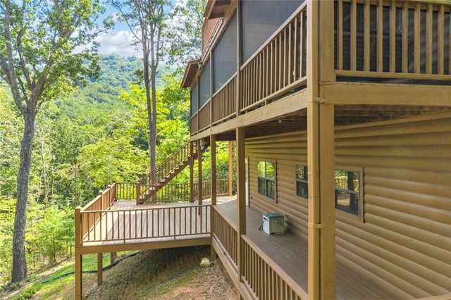 122 Sky High Drive, Blairsville, GA 30512
