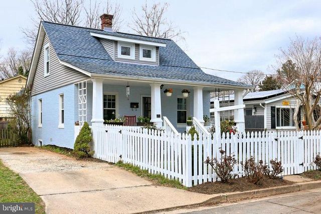 300 S EDGEWOOD ST, Arlington, VA 22204