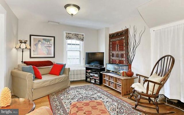 300 S EDGEWOOD ST, Arlington, VA 22204