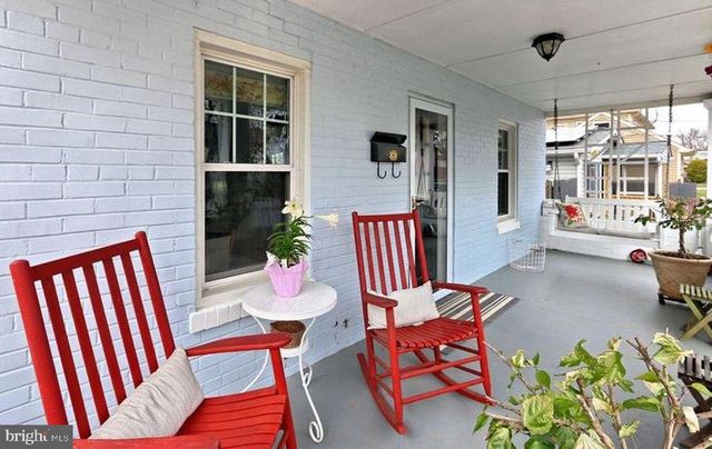 300 S EDGEWOOD ST, Arlington, VA 22204