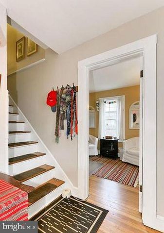 300 S EDGEWOOD ST, Arlington, VA 22204