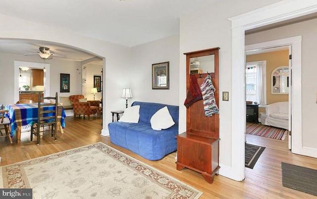 300 S EDGEWOOD ST, Arlington, VA 22204