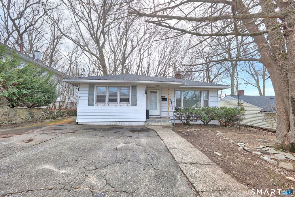 402 Homestead Avenue, Waterbury, CT 06705