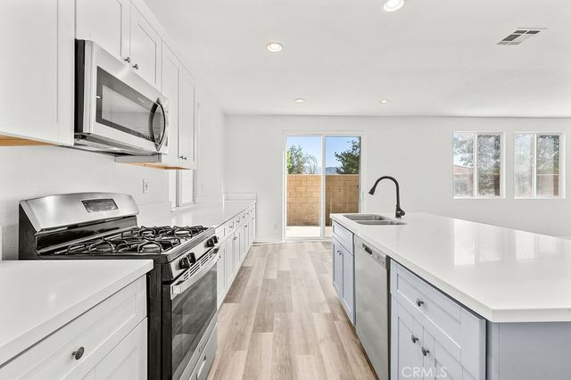 31501 Stoney Creek Drive, Lake Elsinore, CA 92532