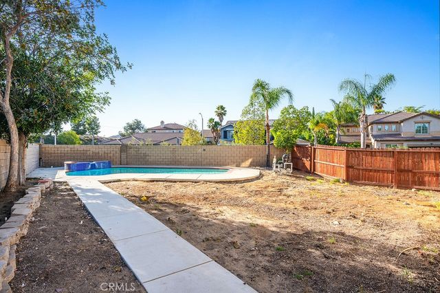 31501 Stoney Creek Drive, Lake Elsinore, CA 92532