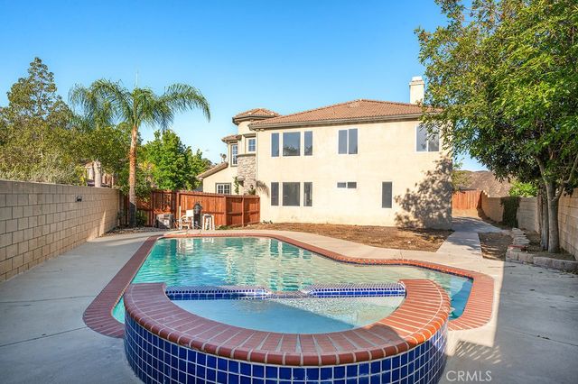 31501 Stoney Creek Drive, Lake Elsinore, CA 92532