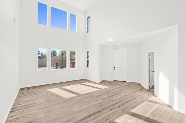 31501 Stoney Creek Drive, Lake Elsinore, CA 92532