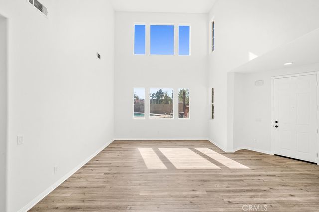 31501 Stoney Creek Drive, Lake Elsinore, CA 92532