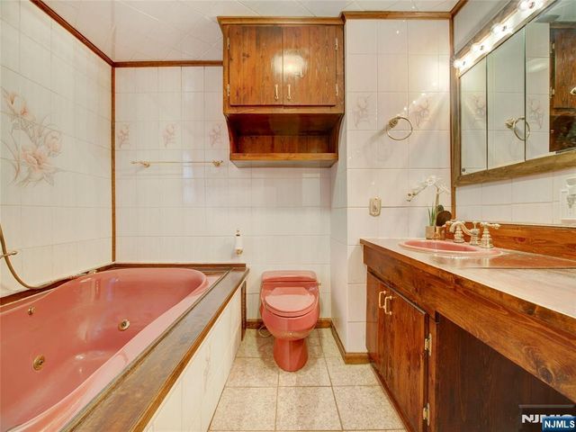42 Hay Avenue, Nutley, NJ 07110