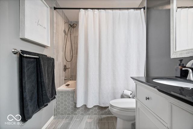 6585 Crown Drive, Brownsburg, IN 46112