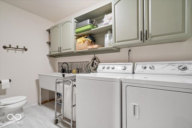 6585 Crown Drive, Brownsburg, IN 46112
