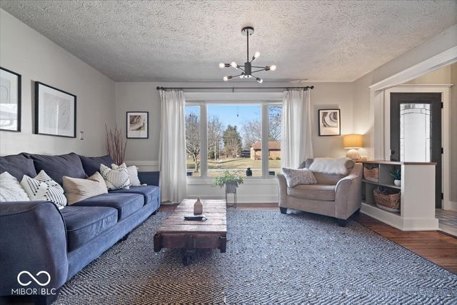 6585 Crown Drive, Brownsburg, IN 46112
