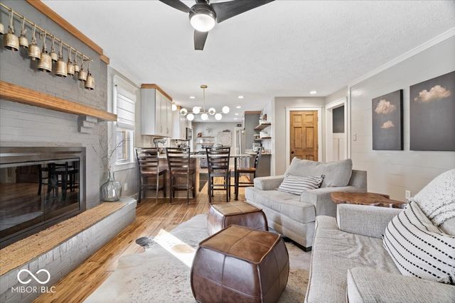 6585 Crown Drive, Brownsburg, IN 46112