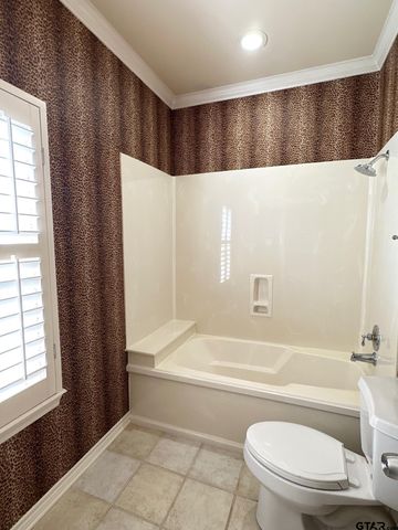 2201 Bradbury Ct, Tyler, TX 75703