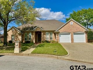 2201 Bradbury Ct, Tyler, TX 75703