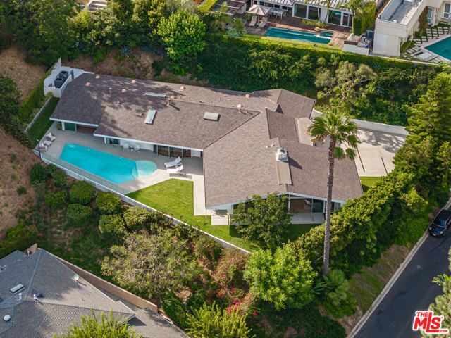 1667 Rising Glen Road, Los Angeles, CA 90069
