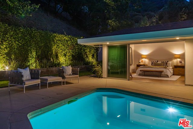 1667 Rising Glen Road, Los Angeles, CA 90069