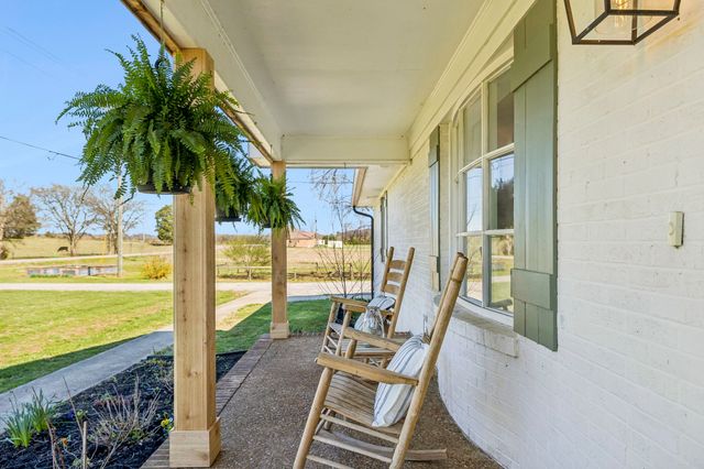 6690 Flat Creek Rd, Spring Hill, TN 37174