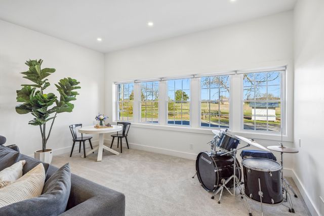 6690 Flat Creek Rd, Spring Hill, TN 37174